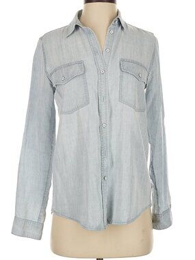 Club Monaco Button Down Chambray Shirt (2)